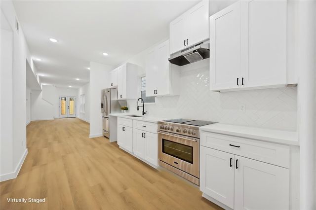 8118 De Priest Street A, Houston, TX 77088