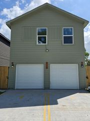 8118 De Priest Street A, Houston, TX 77088