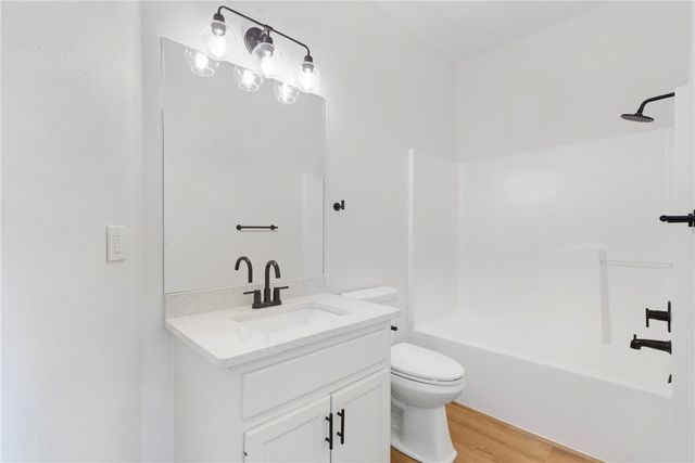 3050 N Pyrite Drive, Fayetteville, AR 72704