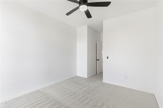 3050 N Pyrite Drive, Fayetteville, AR 72704