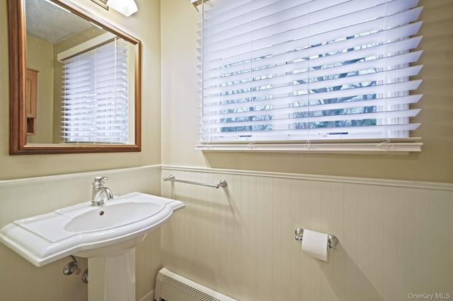 14 Cordwood Path, Shoreham, NY 11786