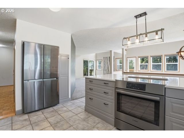 903 Ne SUNSET Ct, Clatskanie, OR 97016
