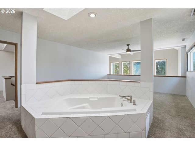 903 Ne SUNSET Ct, Clatskanie, OR 97016