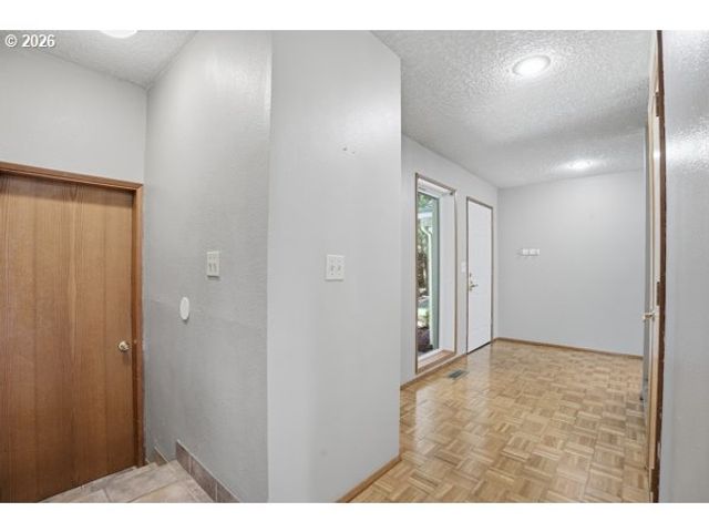 903 Ne SUNSET Ct, Clatskanie, OR 97016