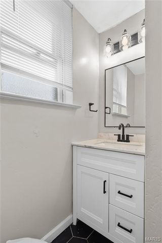 3630 Iowa Avenue, St Louis, MO 63118