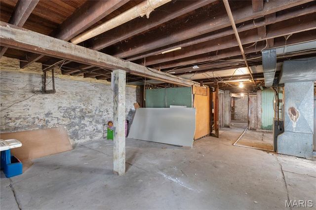 3630 Iowa Avenue, St Louis, MO 63118