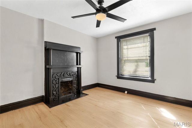 3630 Iowa Avenue, St Louis, MO 63118