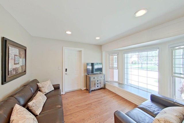 1700 Evergreen Street, Trenton, MI 48183