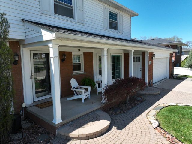 1700 Evergreen Street, Trenton, MI 48183