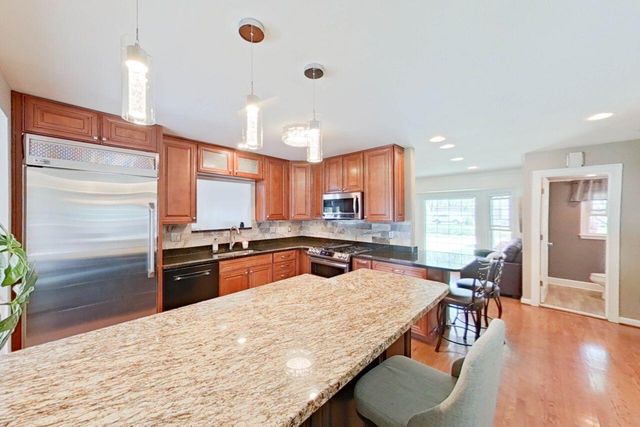 1700 Evergreen Street, Trenton, MI 48183