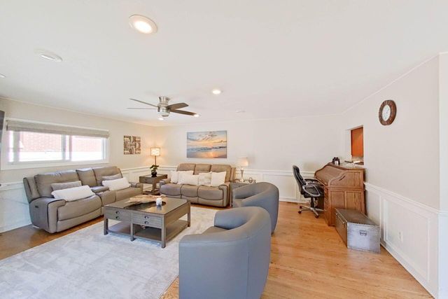 1700 Evergreen Street, Trenton, MI 48183