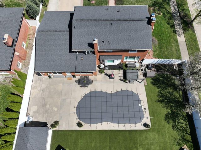 1700 Evergreen Street, Trenton, MI 48183