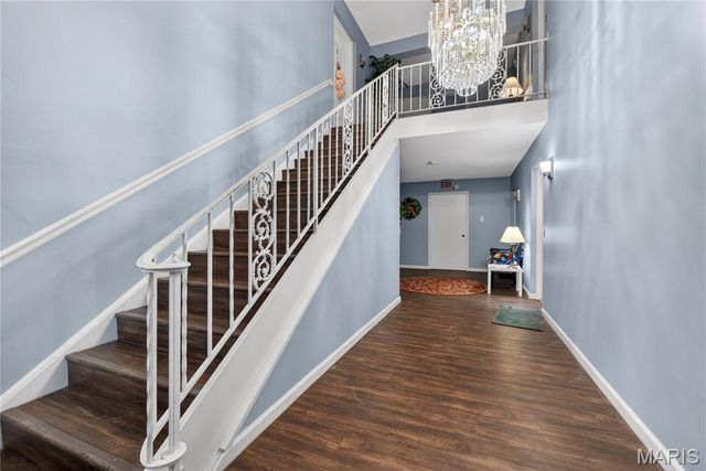 4351 Chateau De Ville Drive D, St Louis, MO 63129