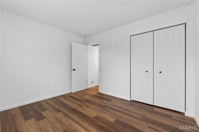 4351 Chateau De Ville Drive D, St Louis, MO 63129