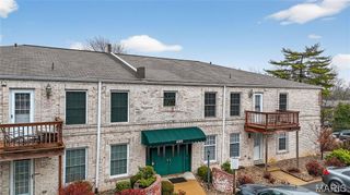 4351 Chateau De Ville Drive D, St Louis, MO 63129