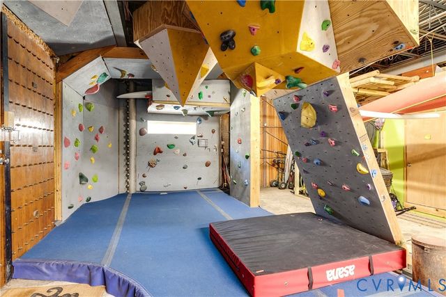 9712 Cherokee Rd, Richmond, VA 23235