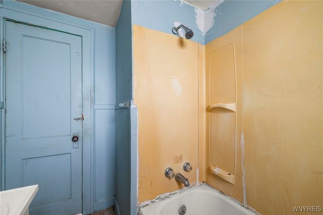 78 Freund Street, Buffalo, NY 14215