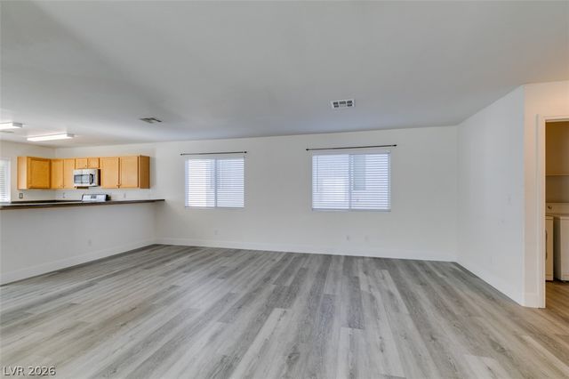 9321 COPPER BAY Avenue, Las Vegas, NV 89129