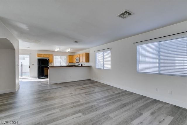 9321 COPPER BAY Avenue, Las Vegas, NV 89129