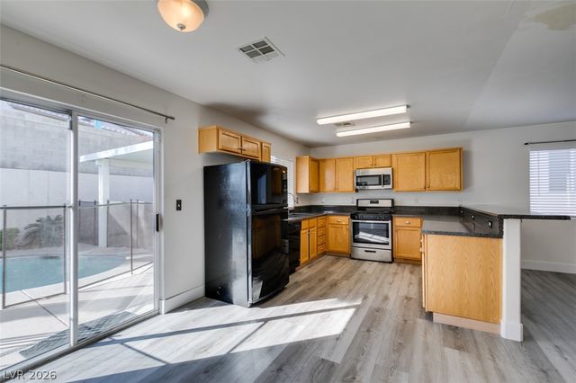 9321 COPPER BAY Avenue, Las Vegas, NV 89129