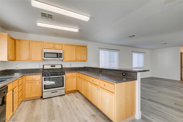 9321 COPPER BAY Avenue, Las Vegas, NV 89129