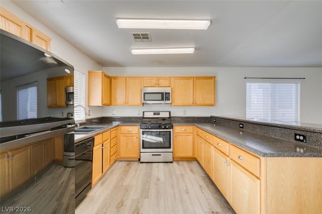 9321 COPPER BAY Avenue, Las Vegas, NV 89129