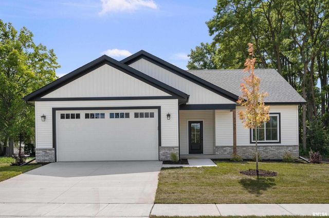 4730 WILLOW Circle, Davenport, IA 52806