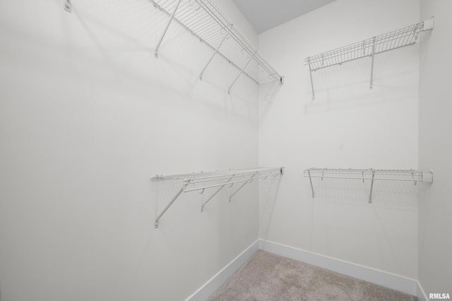 4730 WILLOW Circle, Davenport, IA 52806