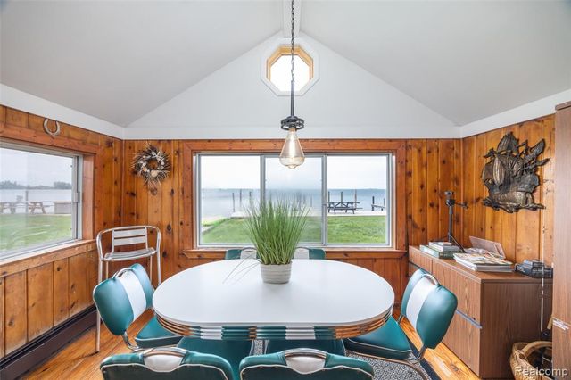 41260 Conger Bay Drive, Harrison Twp, MI 48045