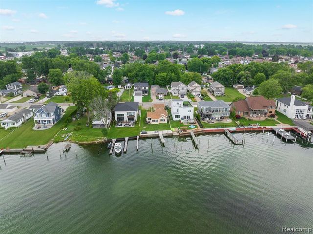41260 Conger Bay Drive, Harrison Twp, MI 48045
