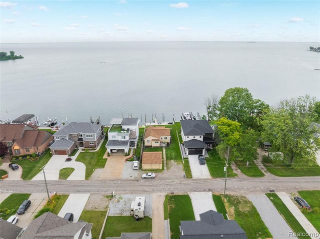 41260 Conger Bay Drive, Harrison Twp, MI 48045