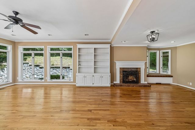 2397 Foxhaven Dr, Franklin, TN 37069