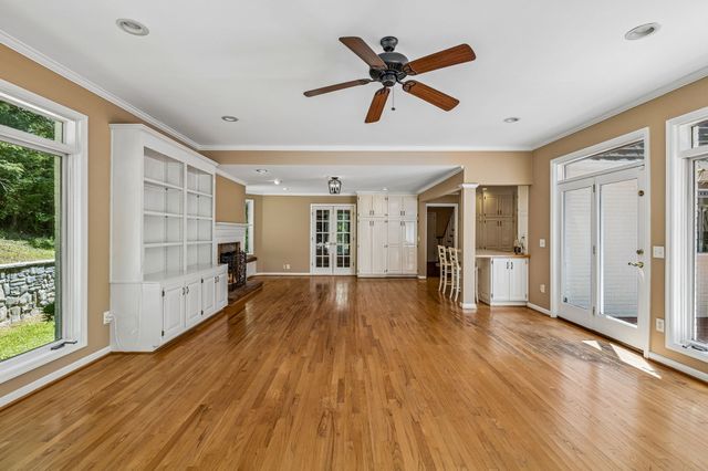 2397 Foxhaven Dr, Franklin, TN 37069