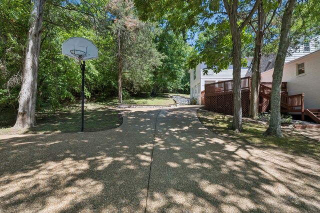 2397 Foxhaven Dr, Franklin, TN 37069