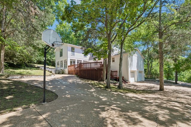 2397 Foxhaven Dr, Franklin, TN 37069