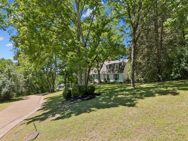 2397 Foxhaven Dr, Franklin, TN 37069