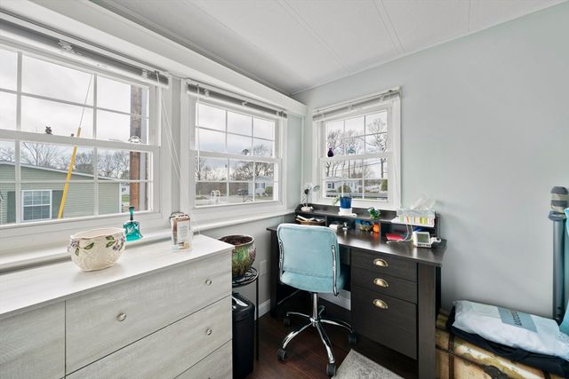 79 Arrowhead Dr, Plymouth, MA 02360
