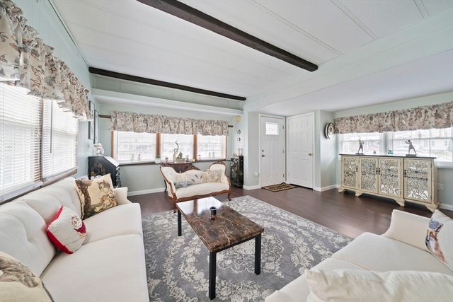 79 Arrowhead Dr, Plymouth, MA 02360