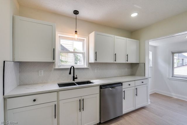 2406 Tampa Avenue, Cleveland, OH 44109