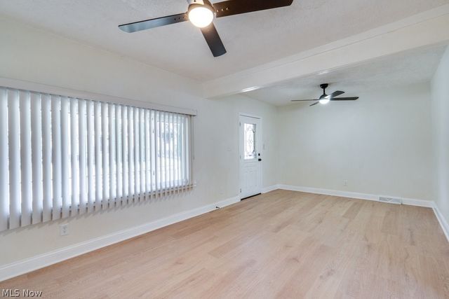 2406 Tampa Avenue, Cleveland, OH 44109