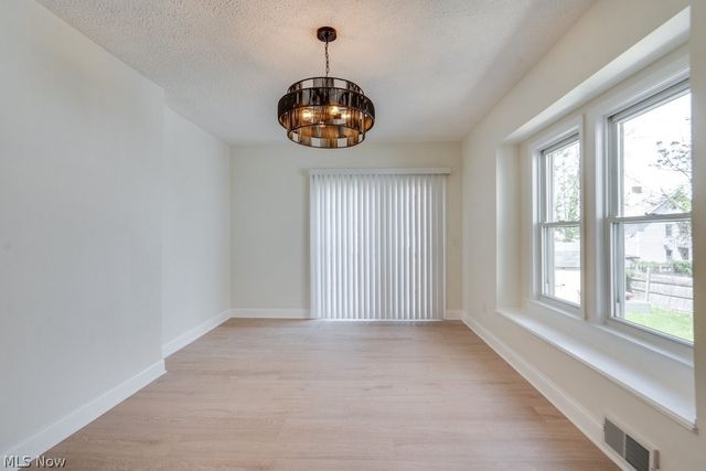 2406 Tampa Avenue, Cleveland, OH 44109