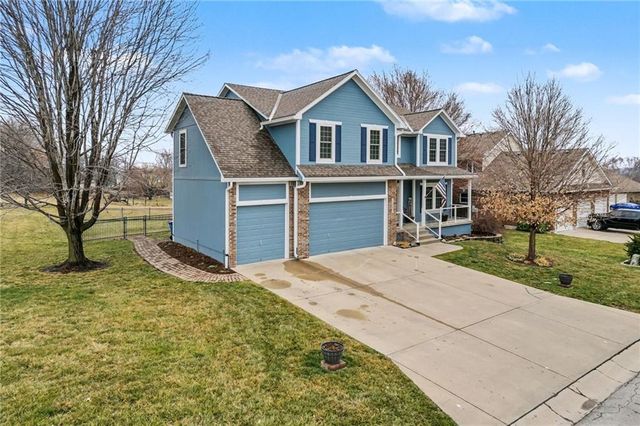 22600 E 27th Street S, Blue Springs, MO 64015