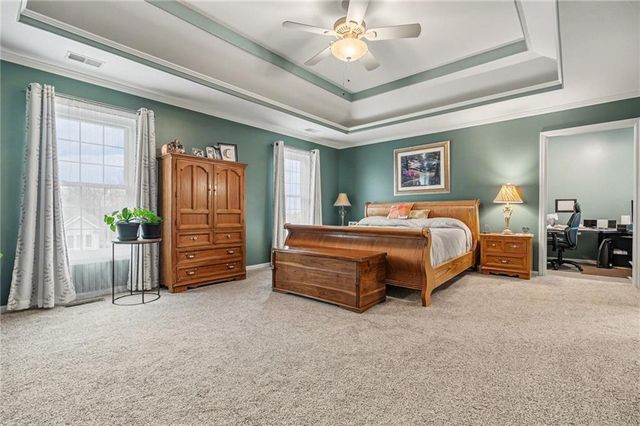 22600 E 27th Street S, Blue Springs, MO 64015