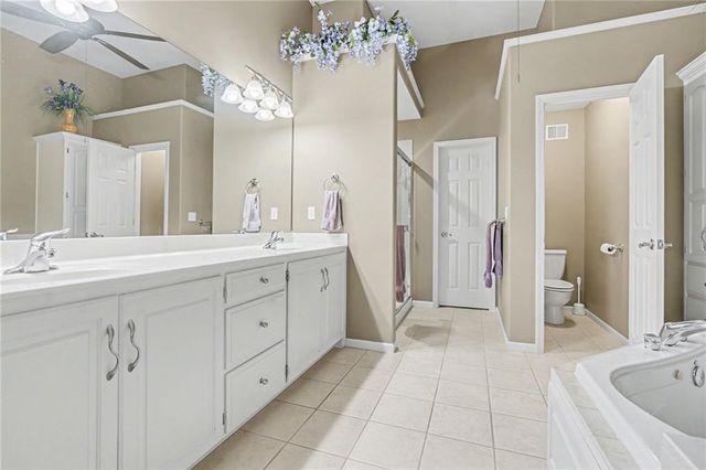 22600 E 27th Street S, Blue Springs, MO 64015