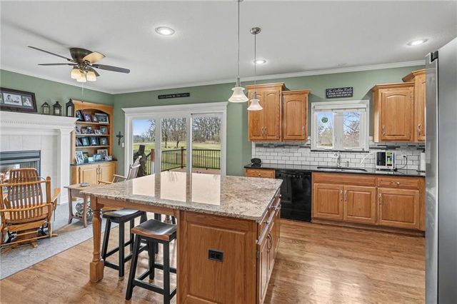 22600 E 27th Street S, Blue Springs, MO 64015