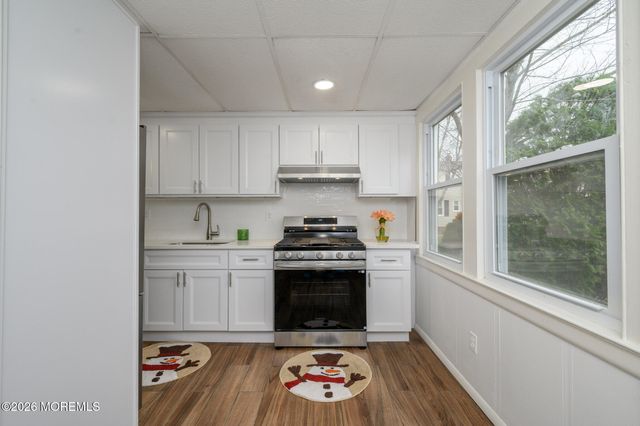 25 Belshaw Avenue, Shrewsbury Twp, NJ 07724