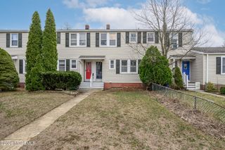 25 Belshaw Avenue, Shrewsbury Twp, NJ 07724