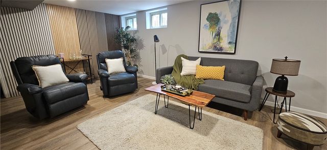 450 Willow Dr, Mt Lebanon, PA 15243