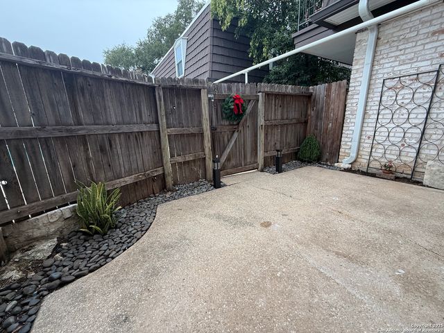 8058 Broadway Apt 145T, San Antonio, TX 78209