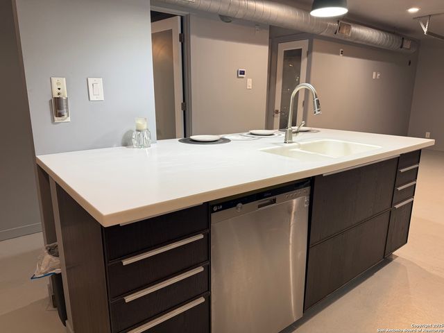 8058 Broadway Apt 145T, San Antonio, TX 78209